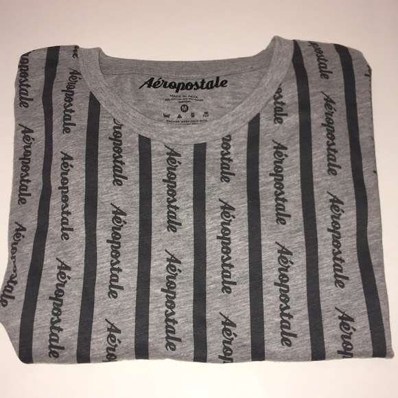 Aeropostale Short Sleeves T shirt- M&L - Picture 2 of 5